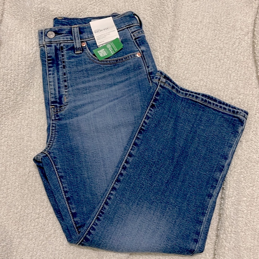 NWT- GAP- 28/6P. 90s Kick Fit